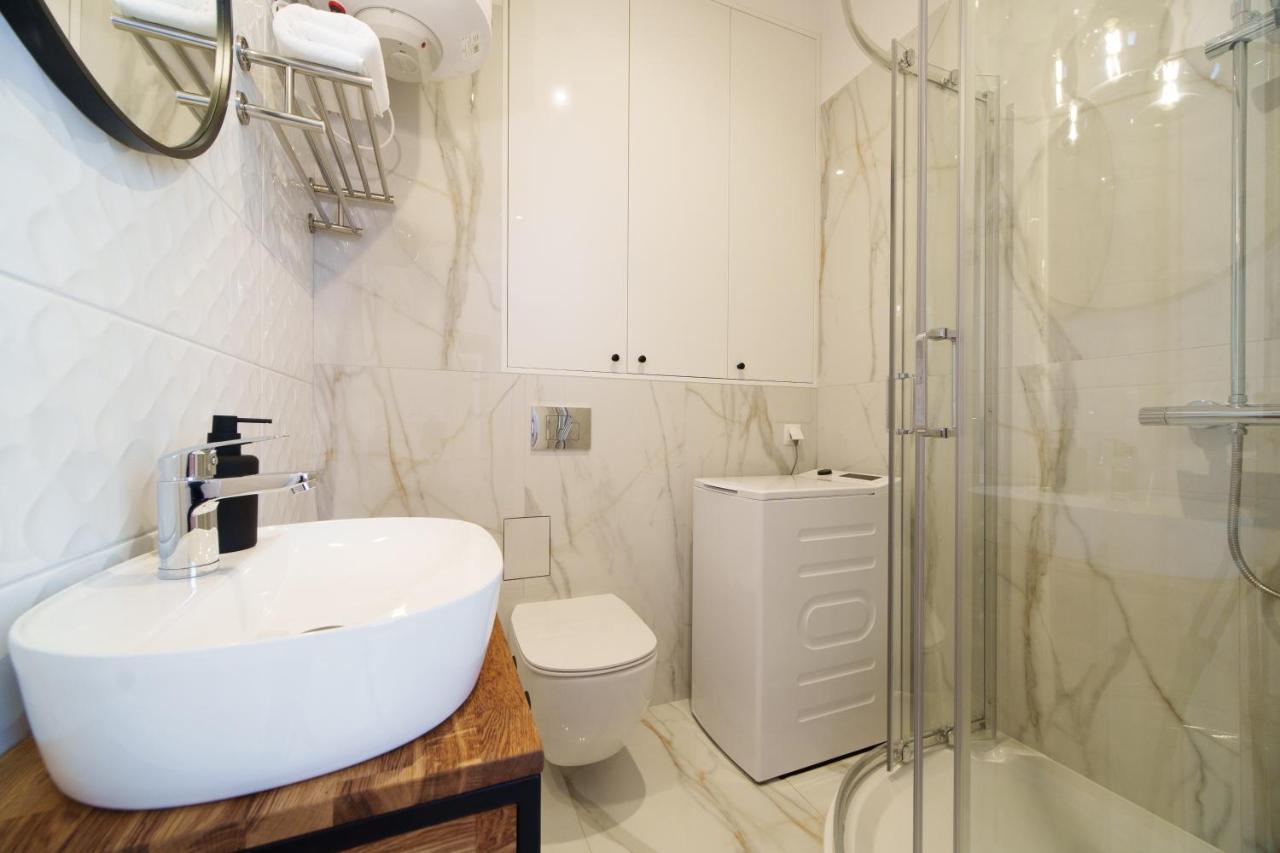 Rint - Zlota 8 Aparthotel เบียวิสตอก ภายนอก รูปภาพ