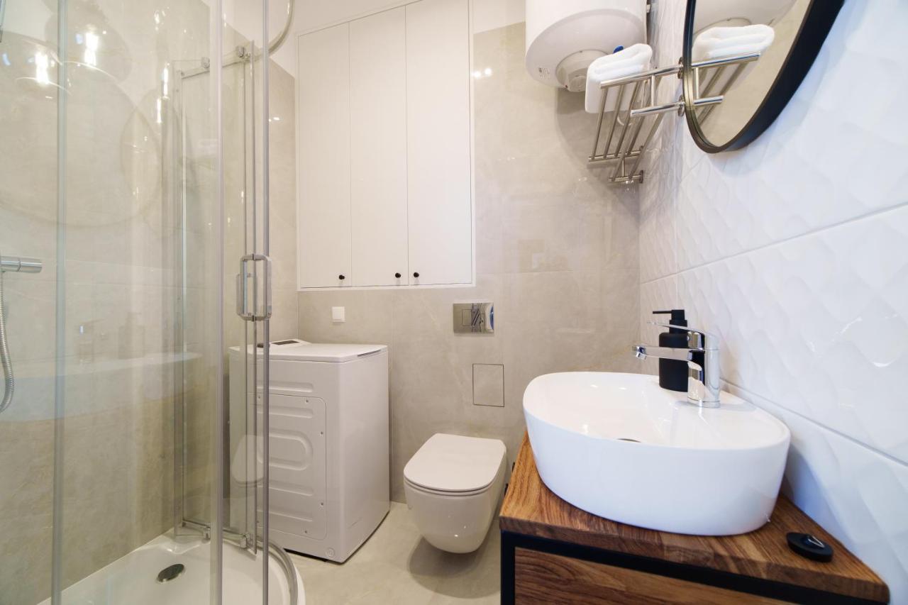 Rint - Zlota 8 Aparthotel เบียวิสตอก ภายนอก รูปภาพ